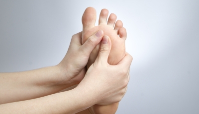 Quais são as melhores atividades físicas para pessoas que têm fascite plantar?